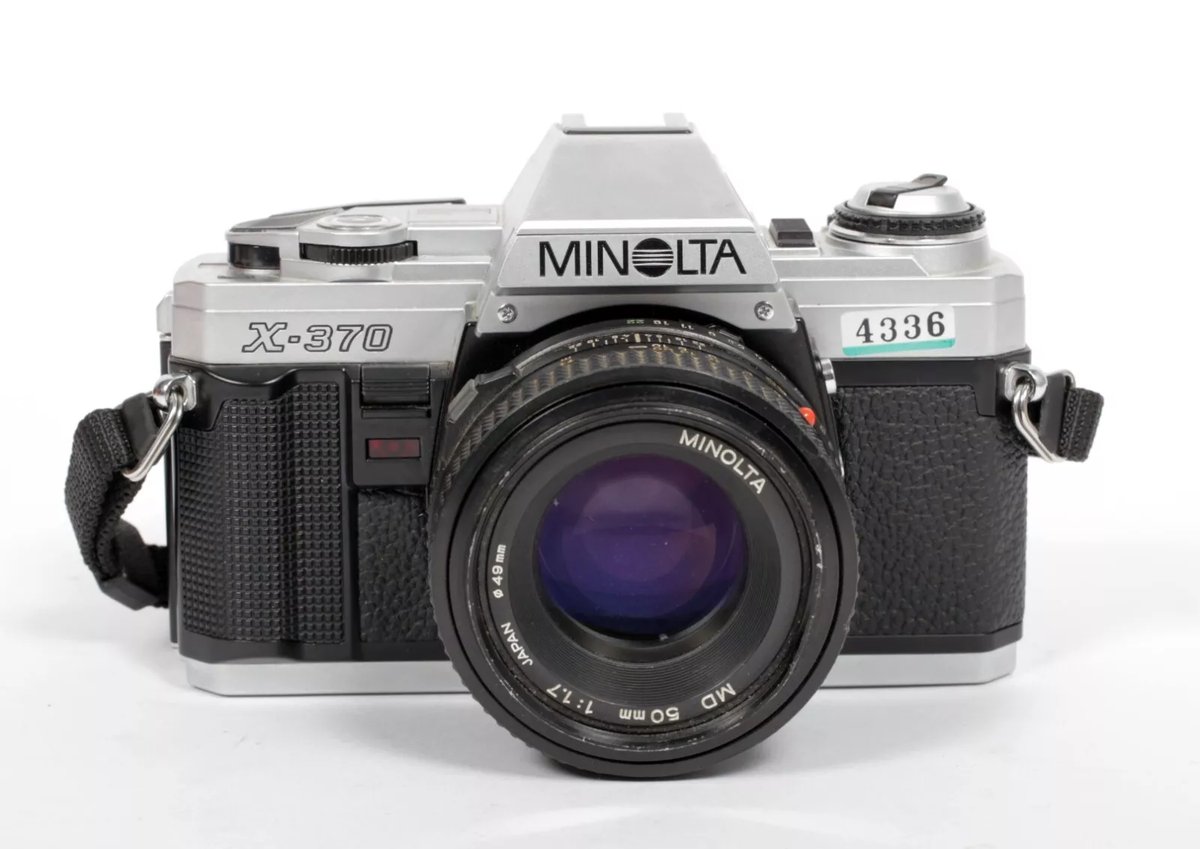 Minolta sale XG-7 35mm SLR 35mm Film Camera JAPAN w/ 50mm f 1:14 Mm F2.8 Lens CLEAN